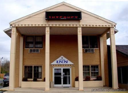 Fairview Inn & Suites Exterior photo